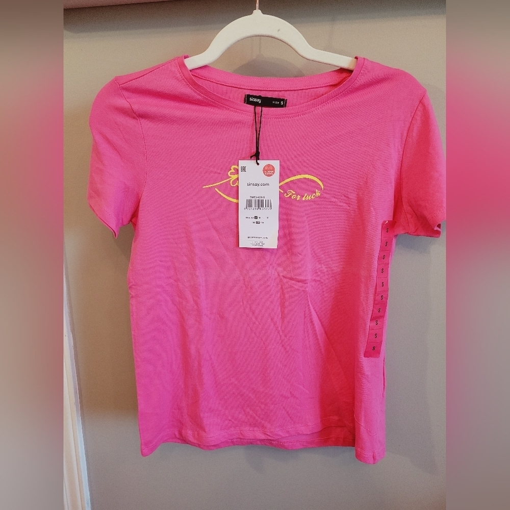 Relaxed Pink Short Sleeve Tee with Subtle Logo